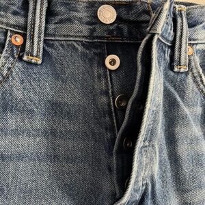 men’s blue denim, 90s button-fly GAP jeans [original cut, 29x34]